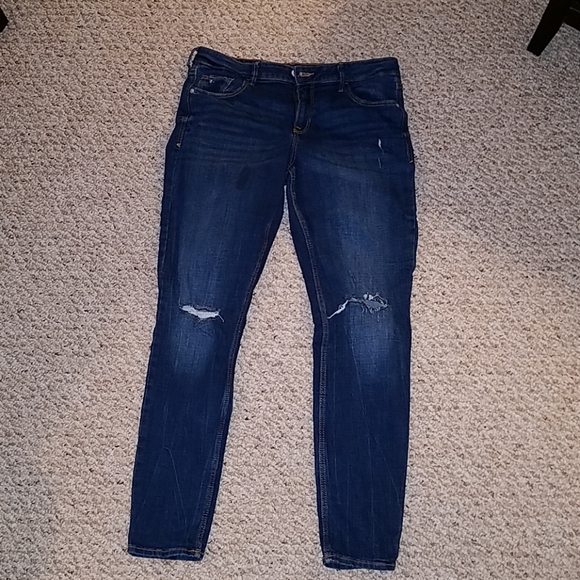Old Navy Denim - Old Navy Rockstar Super Skinny Jeans